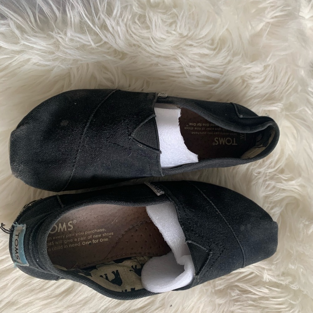 Toms - Picture 8 of 8